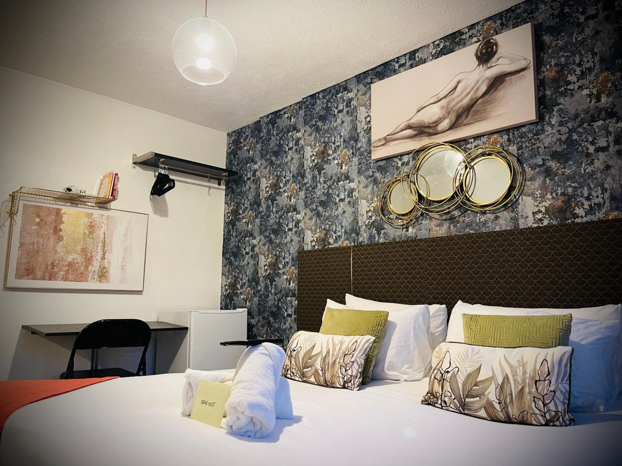 דירות לונדון R1 Superking Sized Bed & 65" Tv On The Wall In Clapham מראה חיצוני תמונה